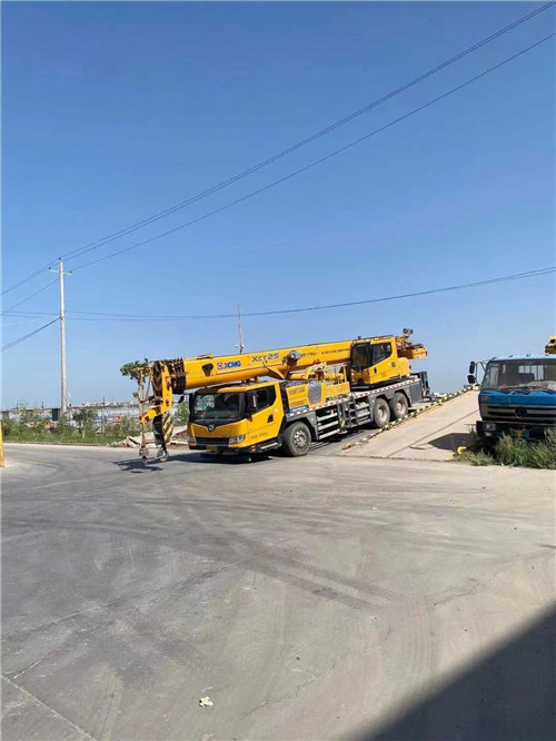 都兰县吊车作业时，可能会产生哪些额外收费项目？